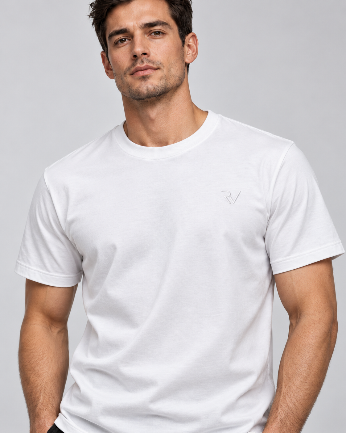 RAVENOR Essential Tee