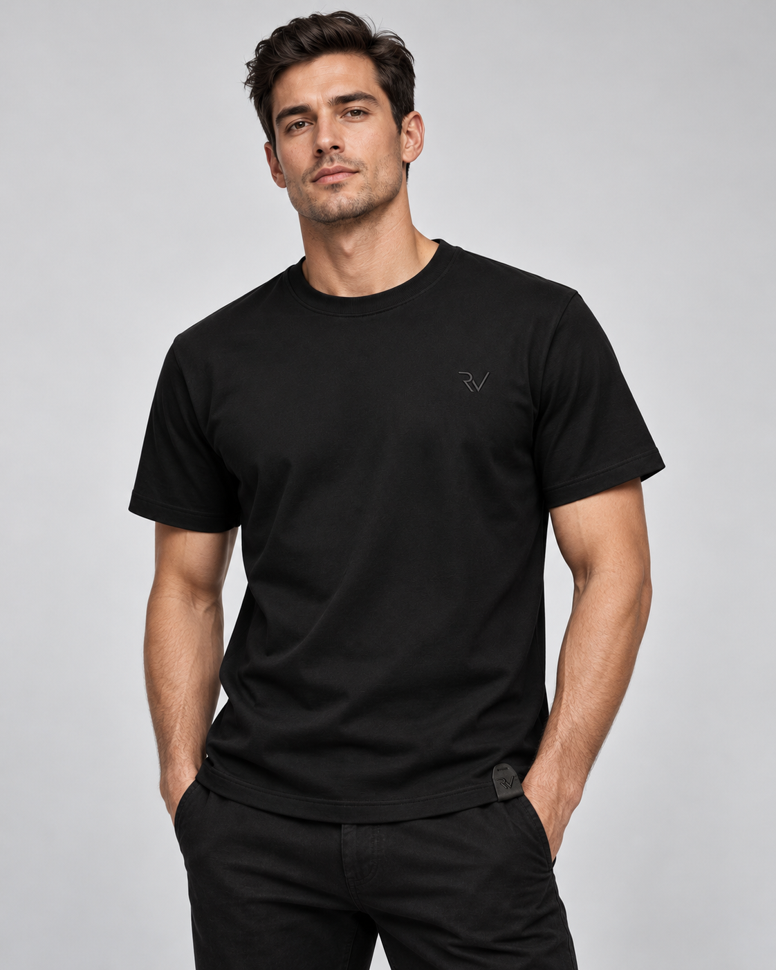 RAVENOR Essential Tee
